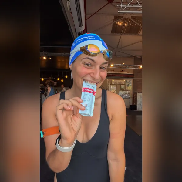 Anuncio de vídeo de Meta: un deportista habla de su año con una marca de nutrición