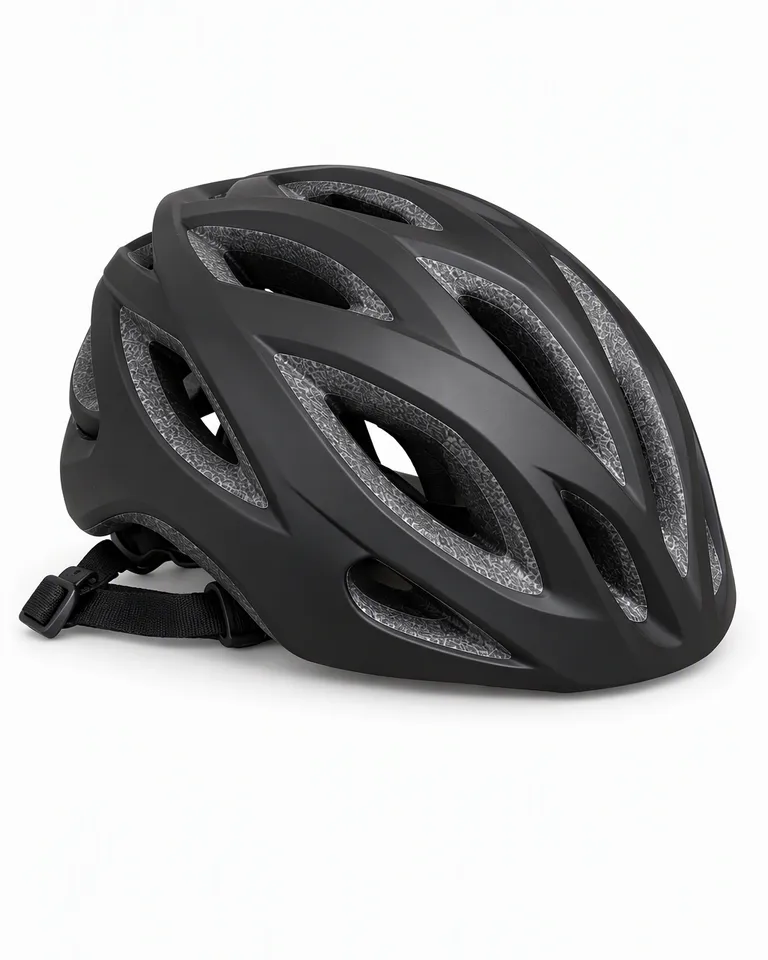 Casco de ciclismo negro mate con rejillas grises sobre fondo blanco